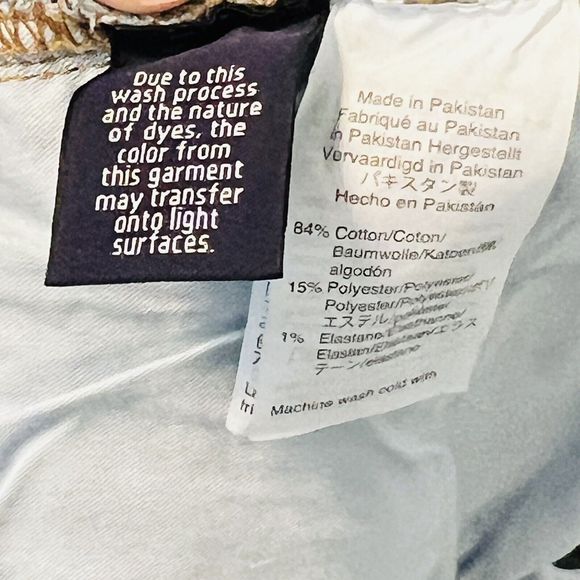 J Crew Mercantile size 27 Raw Hem Denim Shorts Distressed Inseam 4" High Rise - Picture 6 of 8